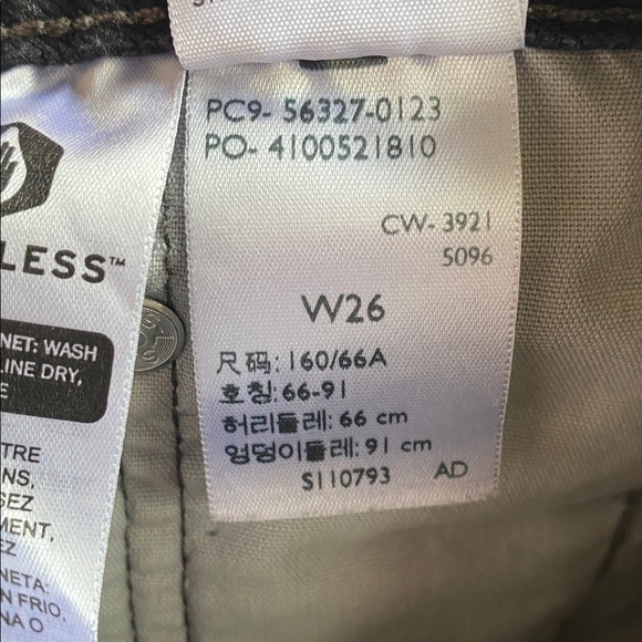 Levi’s 501 Black Denim Shorts - Picture 4 of 4